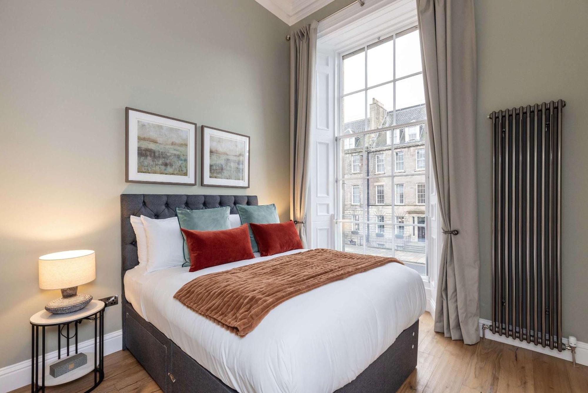 Dragon Suites Luxury Apartments At 9 Albyn Place Edinburgh Ngoại thất bức ảnh