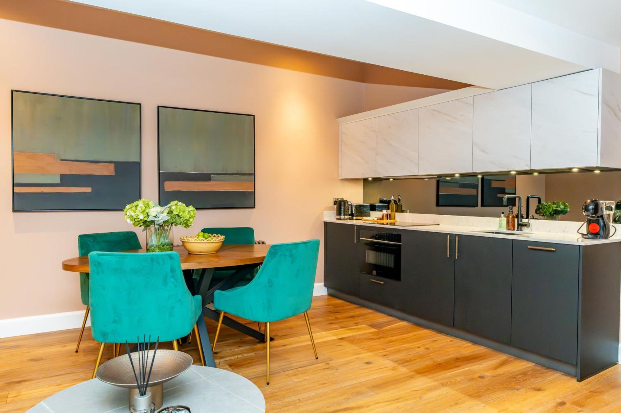 Dragon Suites Luxury Apartments At 9 Albyn Place Edinburgh Ngoại thất bức ảnh
