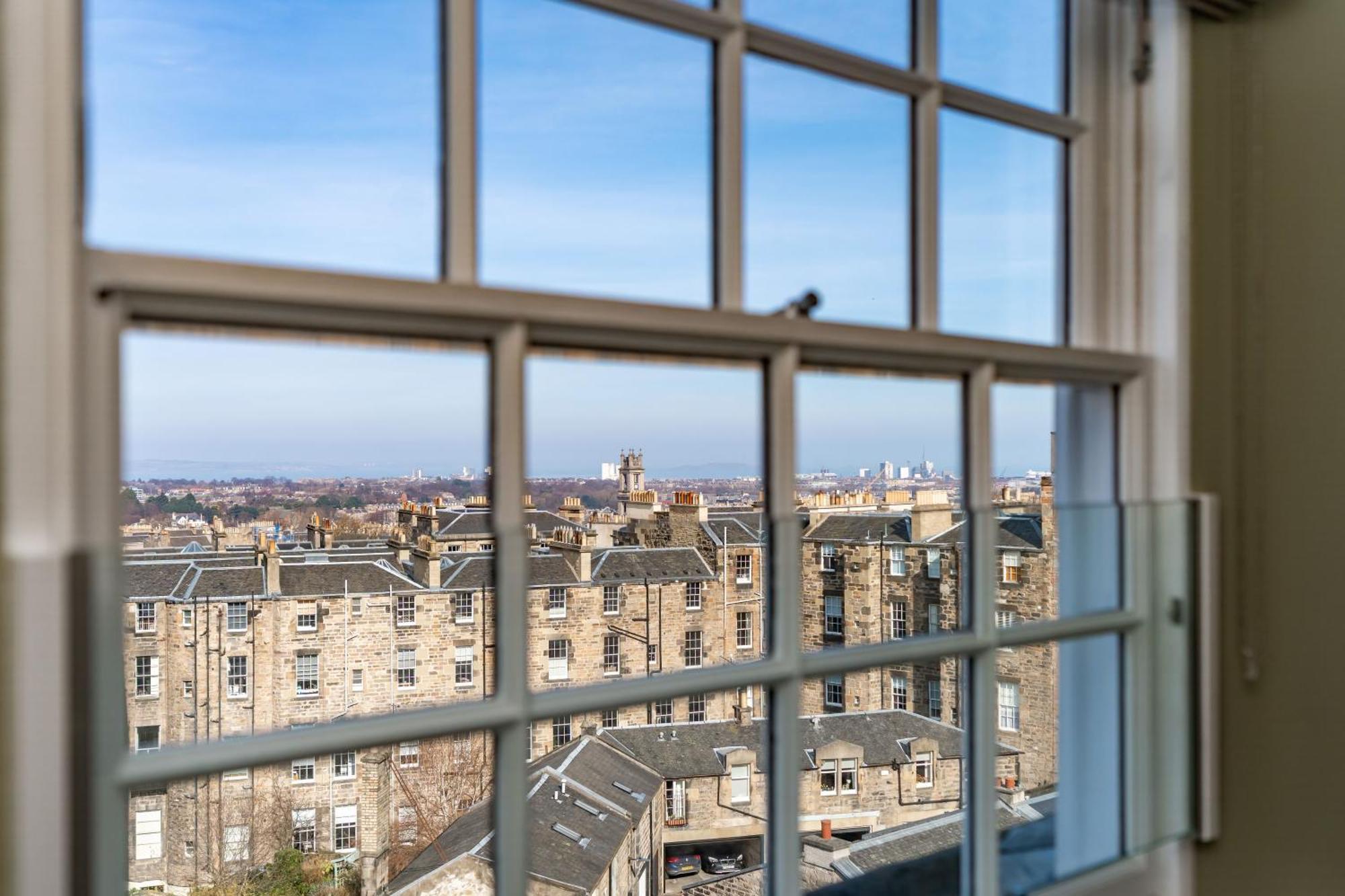 Dragon Suites Luxury Apartments At 9 Albyn Place Edinburgh Ngoại thất bức ảnh